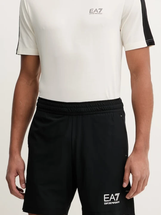 Zdjęcie produktu EA7 Emporio Armani szorty treningowe czarny