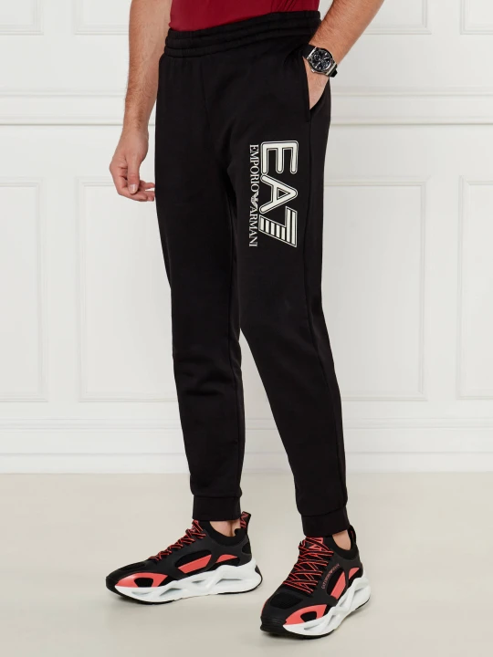 Zdjęcie produktu EA7 Spodnie dresowe | Regular Fit czarny