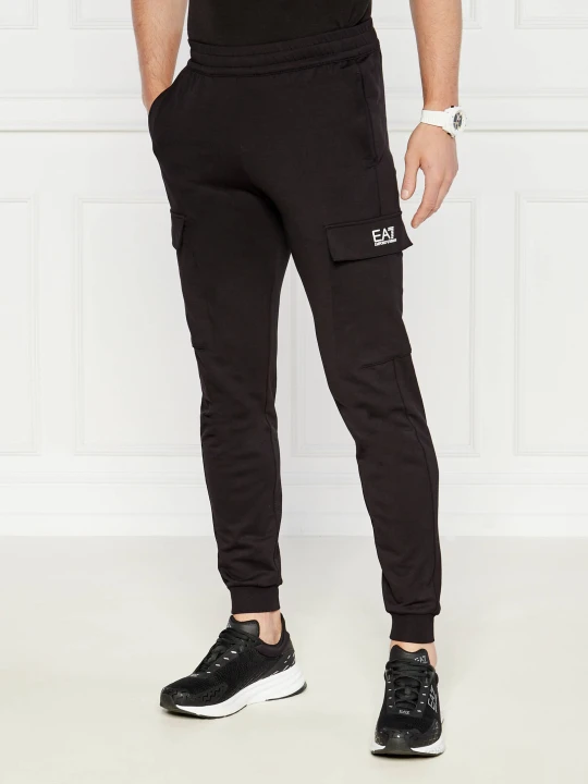Zdjęcie produktu EA7 Spodnie dresowe | Slim Fit czarny
