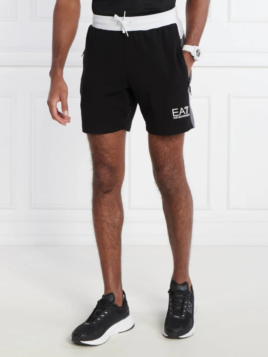 Zdjęcie produktu EA7 Szorty | Regular Fit czarny