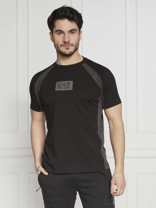Zdjęcie produktu EA7 T-shirt | Regular Fit czarny