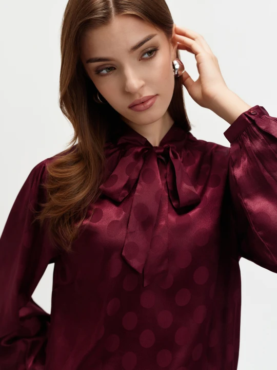 Zdjęcie produktu Elegancka burgundowa bluzka TOP SECRET Bordo
