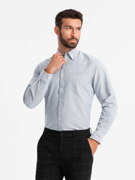 Zdjęcie produktu Elegancka koszula męska oxford z haftem i kieszonką – jasnoszara V2 - Rozmiar: XXL Ombre Clothing szary