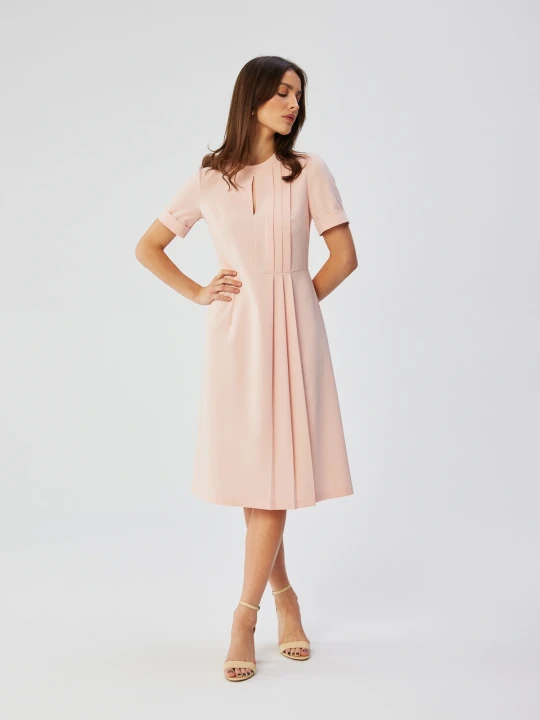 Zdjęcie produktu Elegancka sukienka midi z ozdobnymi zakładkami pudrowy róż Stylove