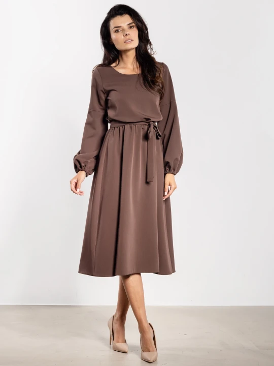 Zdjęcie produktu Elegancka sukienka rozkloszowana z długim rękawem brązowa INFINITE YOU