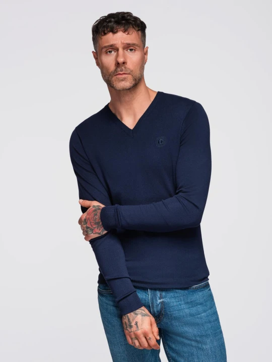 Zdjęcie produktu Elegancki sweter męski BASIC V-neck z wiskozą - granatowy V22 OM-SWBS-0107 - Rozmiar: S Ombre Clothing