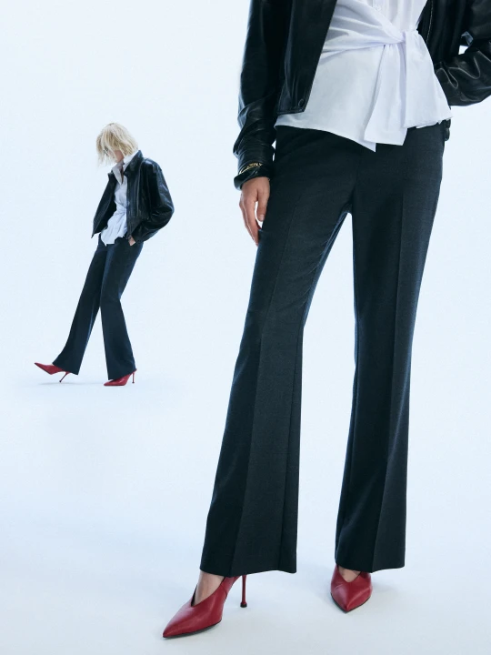 Zdjęcie produktu Eleganckie ciemnoszare spodnie z wełną Taranko SZARY
