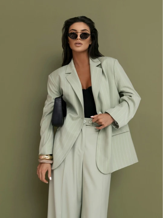 Zdjęcie produktu Eleganckie spodnie z kantem z wiskozy SALUBA - pistacjowe  magmac 
