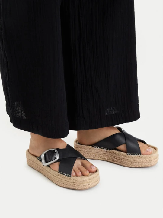 Zdjęcie produktu Espadryle Calvin Klein Flatf Espadrill Cross Lth Hdw HW0HW02892 Czarny