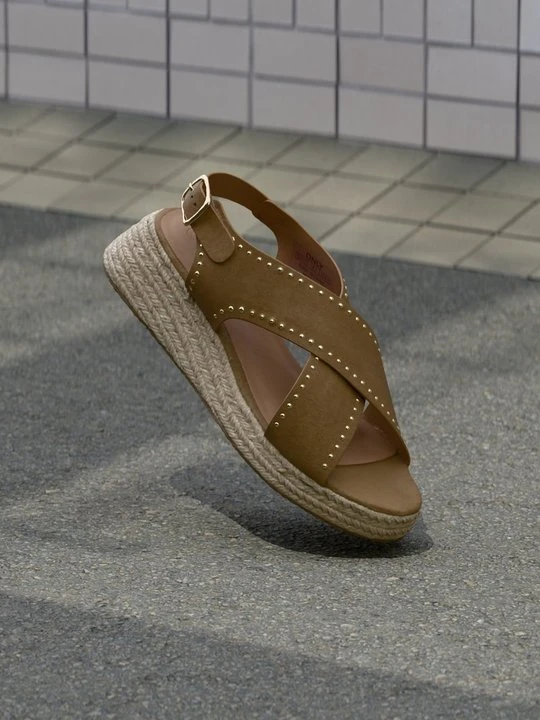 Zdjęcie produktu Espadryle Only koniakowy