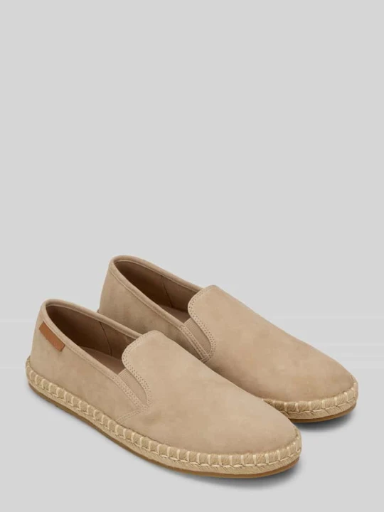 Zdjęcie produktu Espadryle z naturalnej skóry z naszywką z logo Marc O'Polo Piaskowy