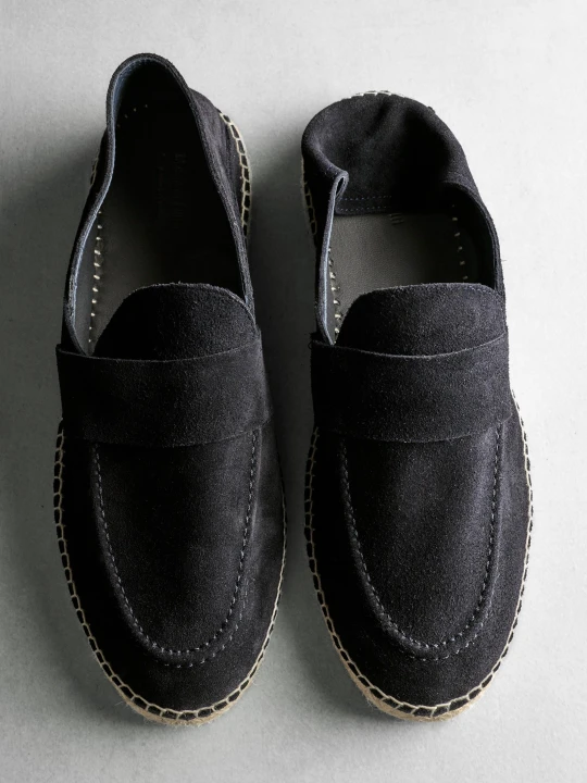 Zdjęcie produktu Espadryle Z Zamszowej Skóry Z Paskiem Na Podbiciu - Ciemnomorski - Massimo Dutti - Male