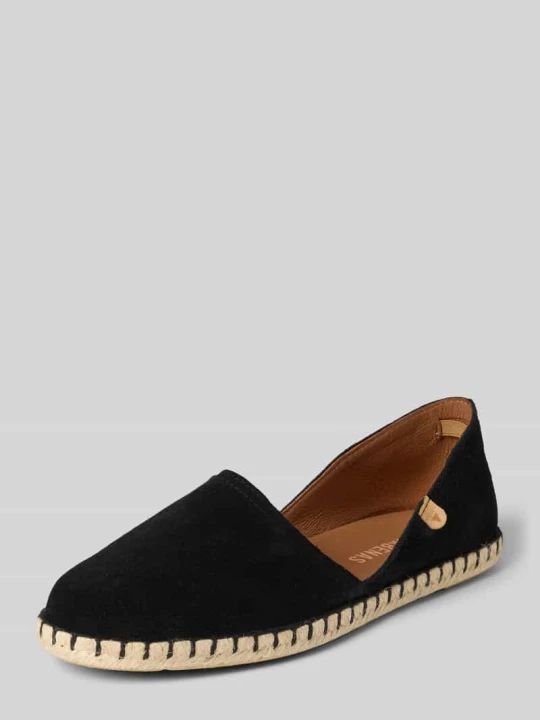 Zdjęcie produktu Espadryle ze skóry z naszywką z logo model 'CARMEN' Verbenas Czarny