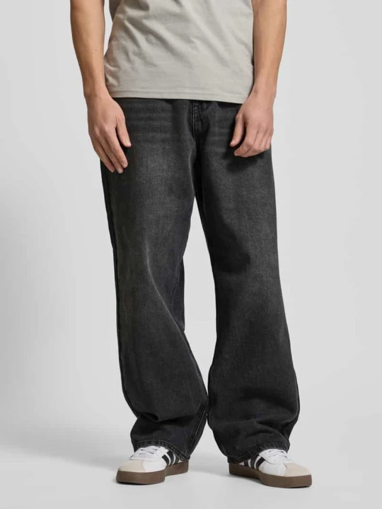 Zdjęcie produktu 'Essentials Super Baggy Jeans' REVIEW Czarny