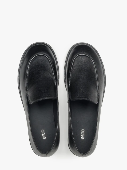 Zdjęcie produktu Estro: Czarne loafersy damskie ze skóry naturalnej na płaskiej podeszwie