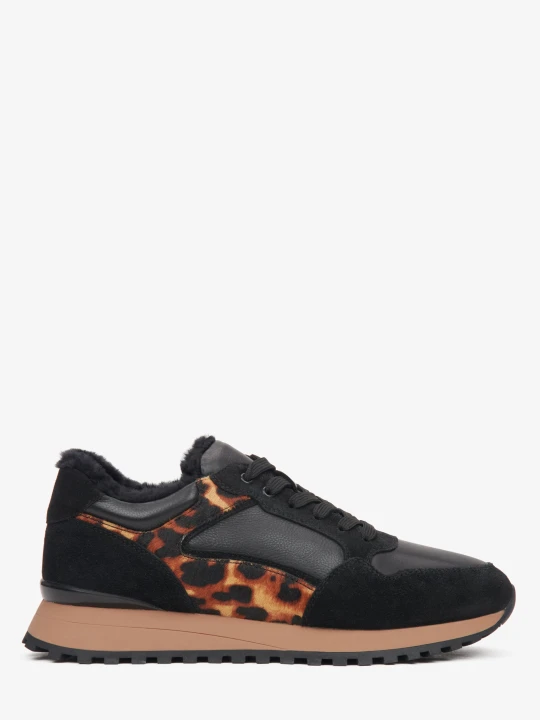 Zdjęcie produktu Estro: Czarne skórzane sneakersy damskie na zimę z futrzanym wsadem
