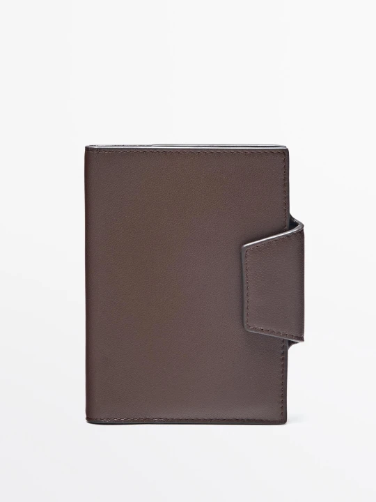 Zdjęcie produktu Etui Na Paszport Ze Skóry Nappa - Skórzany - Massimo Dutti - Female