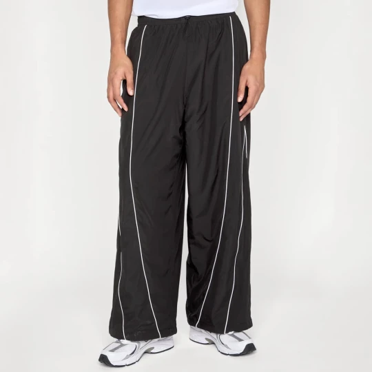 Zdjęcie produktu Extra Volume Track Pants Urban Classics czarny