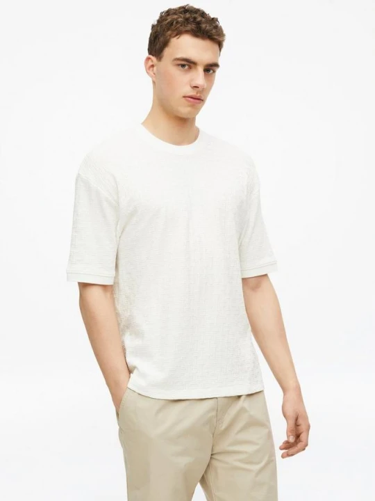 Zdjęcie produktu Fakturowany żakardowy T-shirt o fasonie Modern Fit s.Oliver kremowy