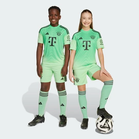 Zdjęcie produktu FC Bayern 25 / 26 Goalkeeper Shorts Kids Adidas Glory Mint