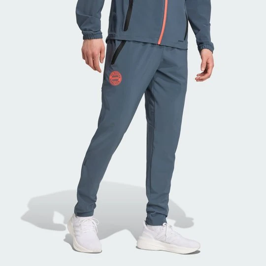 Zdjęcie produktu FC Bayern Tiro 25 Competition Vis Tech Travel Pants Adidas