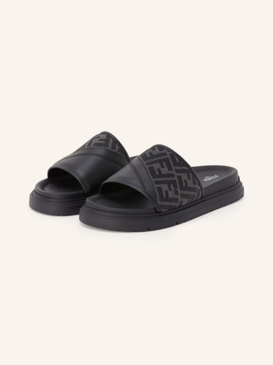 Zdjęcie produktu Fendi Klapki schwarz