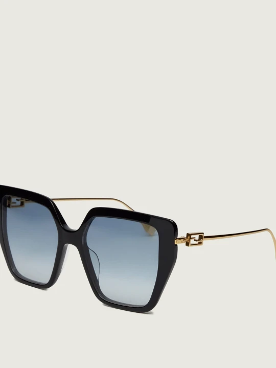 Zdjęcie produktu Fendi Okulary przeciwsłoneczne FE40012U czarny