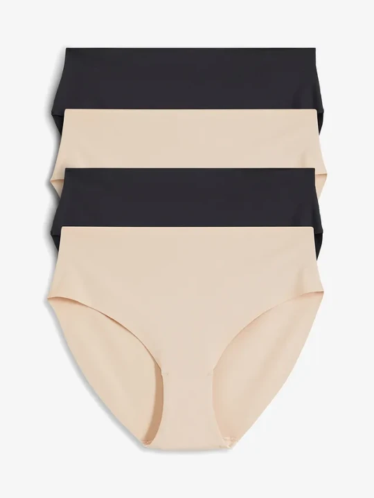 Zdjęcie produktu Figi maxi panty bez widocznych szwów, z mikrofazy (4 pary) BonPrix beżowy