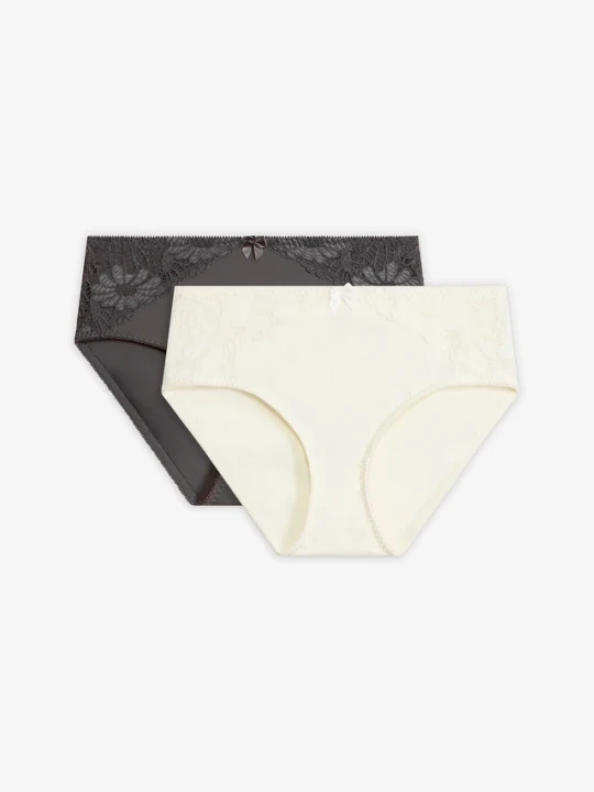 Zdjęcie produktu Figi maxi z koronką (2 pary) BonPrix biały
