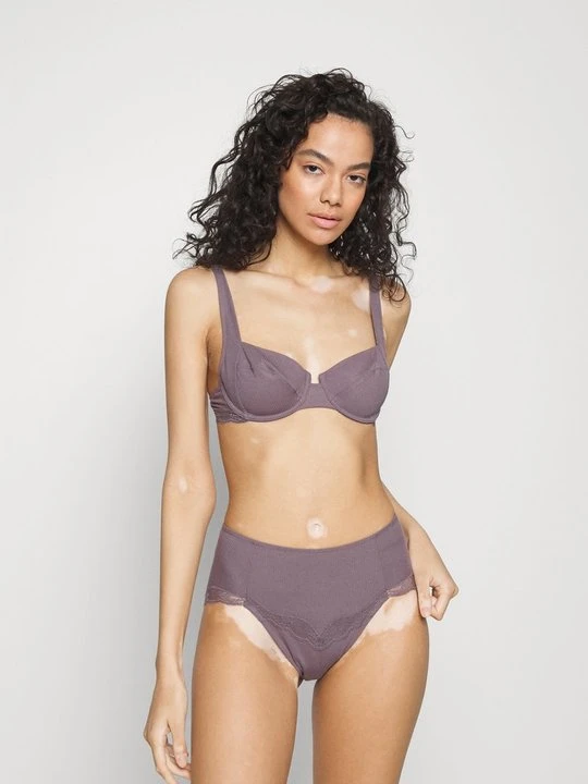 Zdjęcie produktu Figi Triumph szary