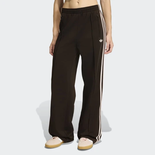 Zdjęcie produktu Firebird Loose Trainingshose adidas Originals brązowy