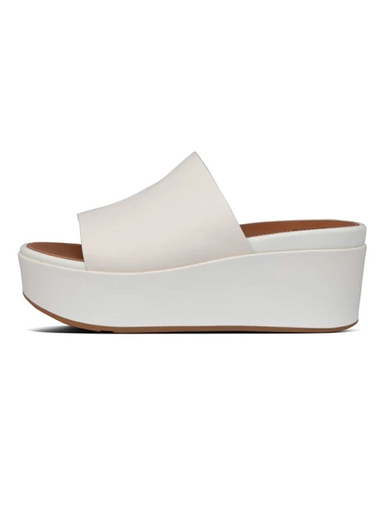 Zdjęcie produktu fitflop Skórzane klapki w kolorze kremowym na koturnie rozmiar: 37