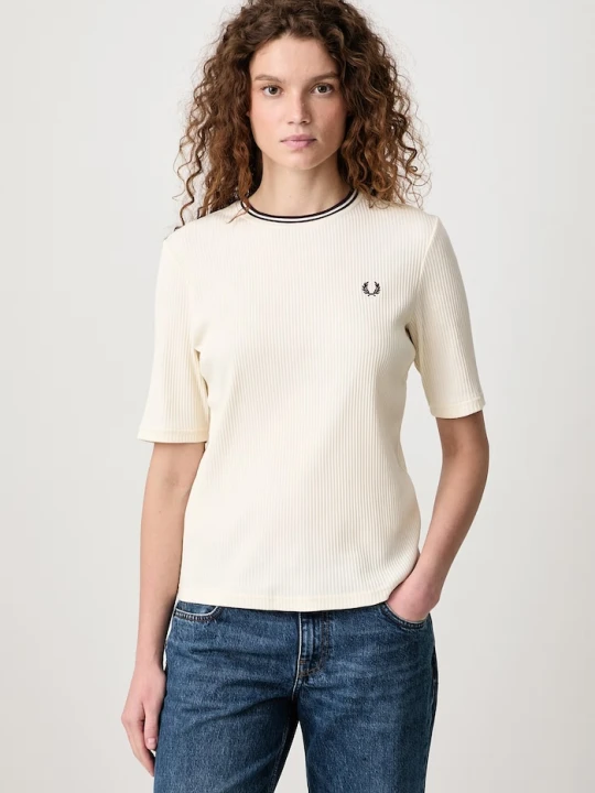 Zdjęcie produktu Fred Perry T-shirt damski z bawełną beżowy
