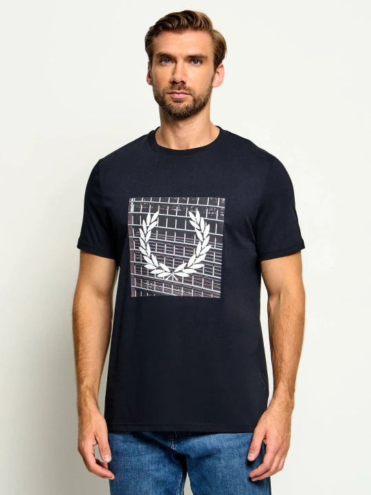 Zdjęcie produktu Fred Perry T-shirt Laurel Wreath | Regular Fit czarny