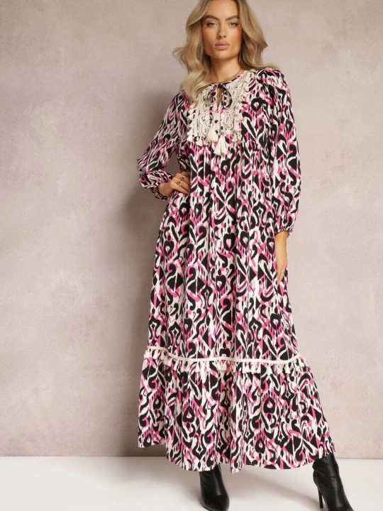 Zdjęcie produktu Fuksjowa Sukienka Rozkloszowana Maxi z Falbanką Maruerilla Rosa Różowy