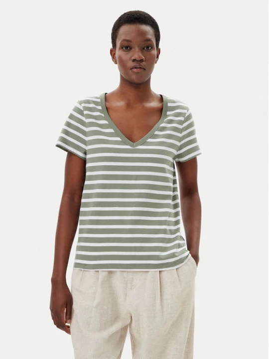 Zdjęcie produktu Gap T-Shirt 721625-01 Zielony Regular Fit