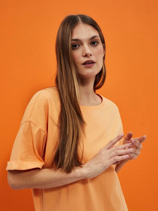 Zdjęcie produktu Gładki t-shirt brzoskwiniowy Moodo