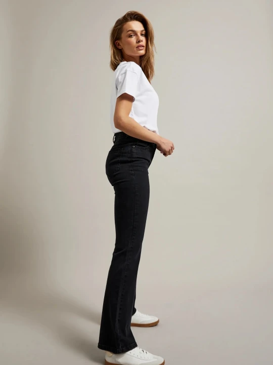 Zdjęcie produktu Gładkie jeansy bootcut czarne Moodo