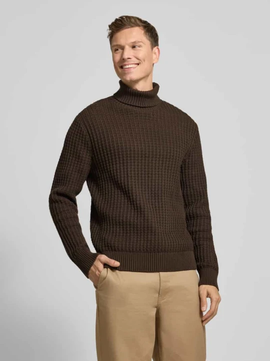 Zdjęcie produktu Golf o kroju regular fit z fakturą wafla model ‘TOM’ Selected Czekoladowy