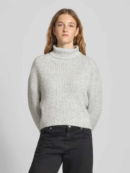Zdjęcie produktu Golf o kroju relaxed fit z dodatkiem wełny model ‘MELANIE’ Only Jasnoszary melanż