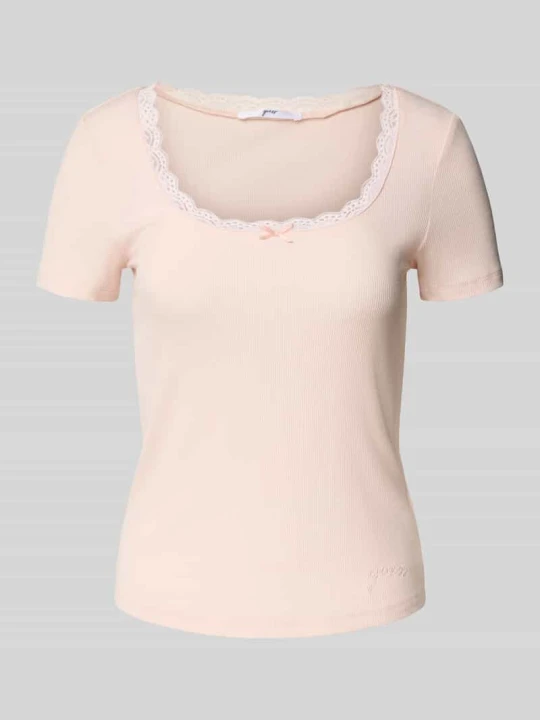 Zdjęcie produktu Góra od piżamy z obszyciem koronką model ‘LIA’ Guess Jasnoróżowy
