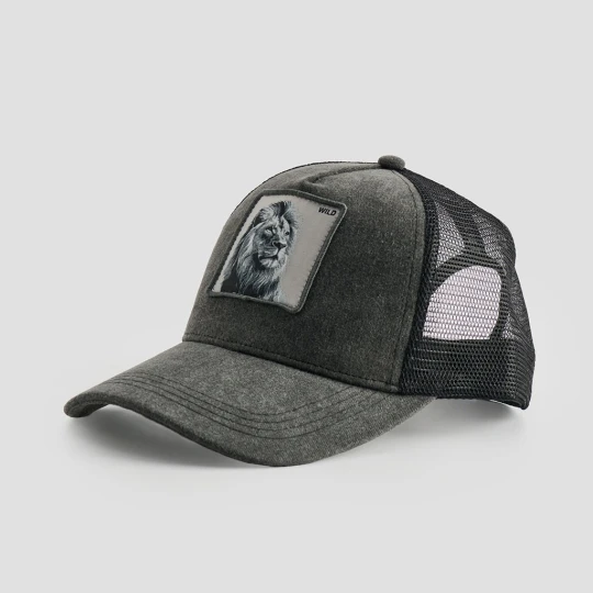 Zdjęcie produktu Grafitowa czapka z daszkiem i naszywką trucker hat House ciemnoszary