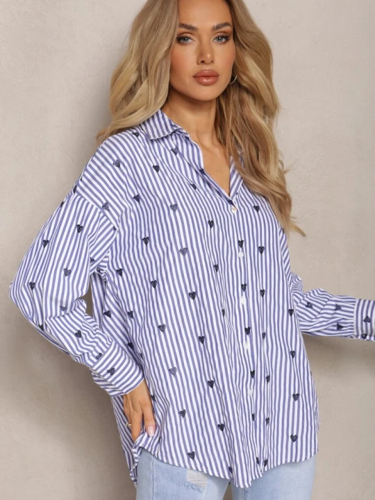 Zdjęcie produktu Granatowa Bawełniana Koszula Ozdobiona Wzorem w Cienkie Paski i Serduszka Vatille Melya By Melody