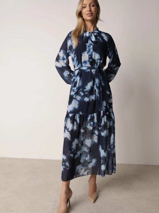 Zdjęcie produktu Granatowa Pudełkowa Sukienka w Kwiaty z Paskiem Nifle Lovery