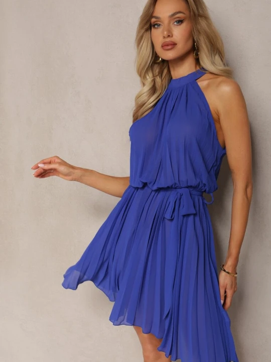 Zdjęcie produktu Granatowa Rozkloszowana Sukienka z Plisami i Zapięciem przy Karku Mini Dodatkowo Pasek Asmeriema Fashion