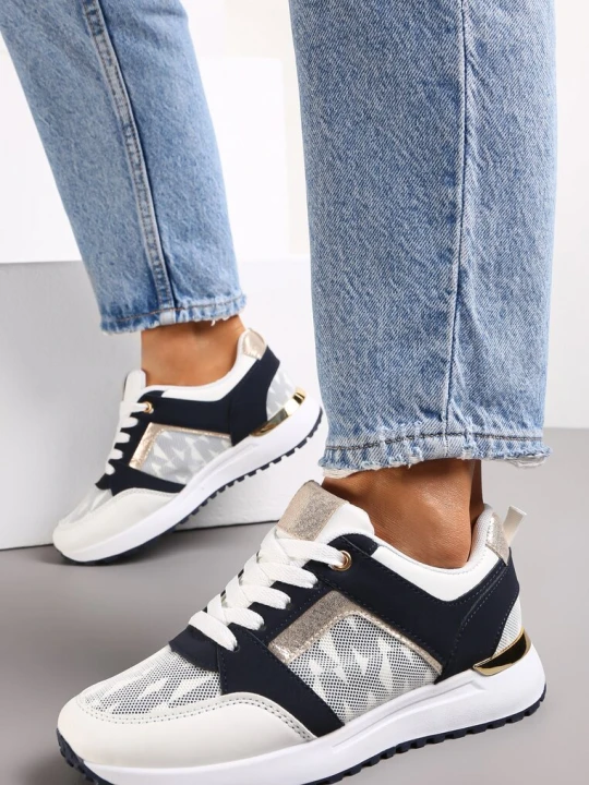 Zdjęcie produktu Biało-Granatowe Sznurowane Sneakersy z Nadrukowanymi Literami Dandia