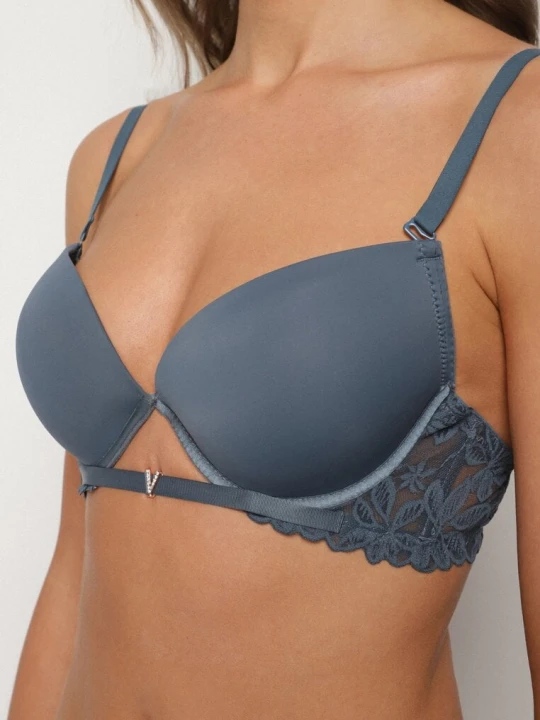 Zdjęcie produktu Granatowy Biustonosz Push-Up z Koronką i Wycięciem z Przodu Sariaris Love Magnolia