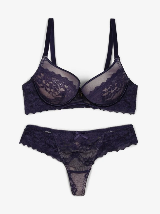 Zdjęcie produktu Granatowy Koronkowy Komplet Bielizny Biustonosz Usztywniony Push Up i Stringi Jasminesa