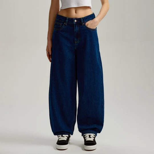 Zdjęcie produktu Grantowe jeansy baggy high waist House granatowy