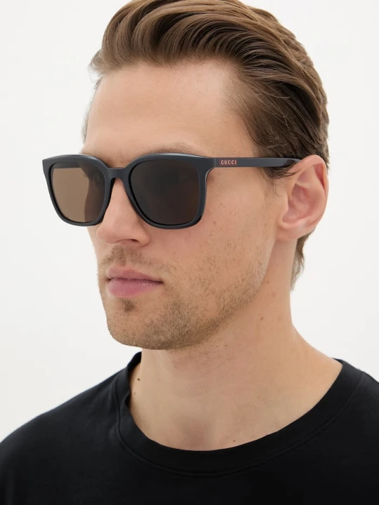 Zdjęcie produktu Gucci okulary przeciwsłoneczne kwadratowe męskie granatowy